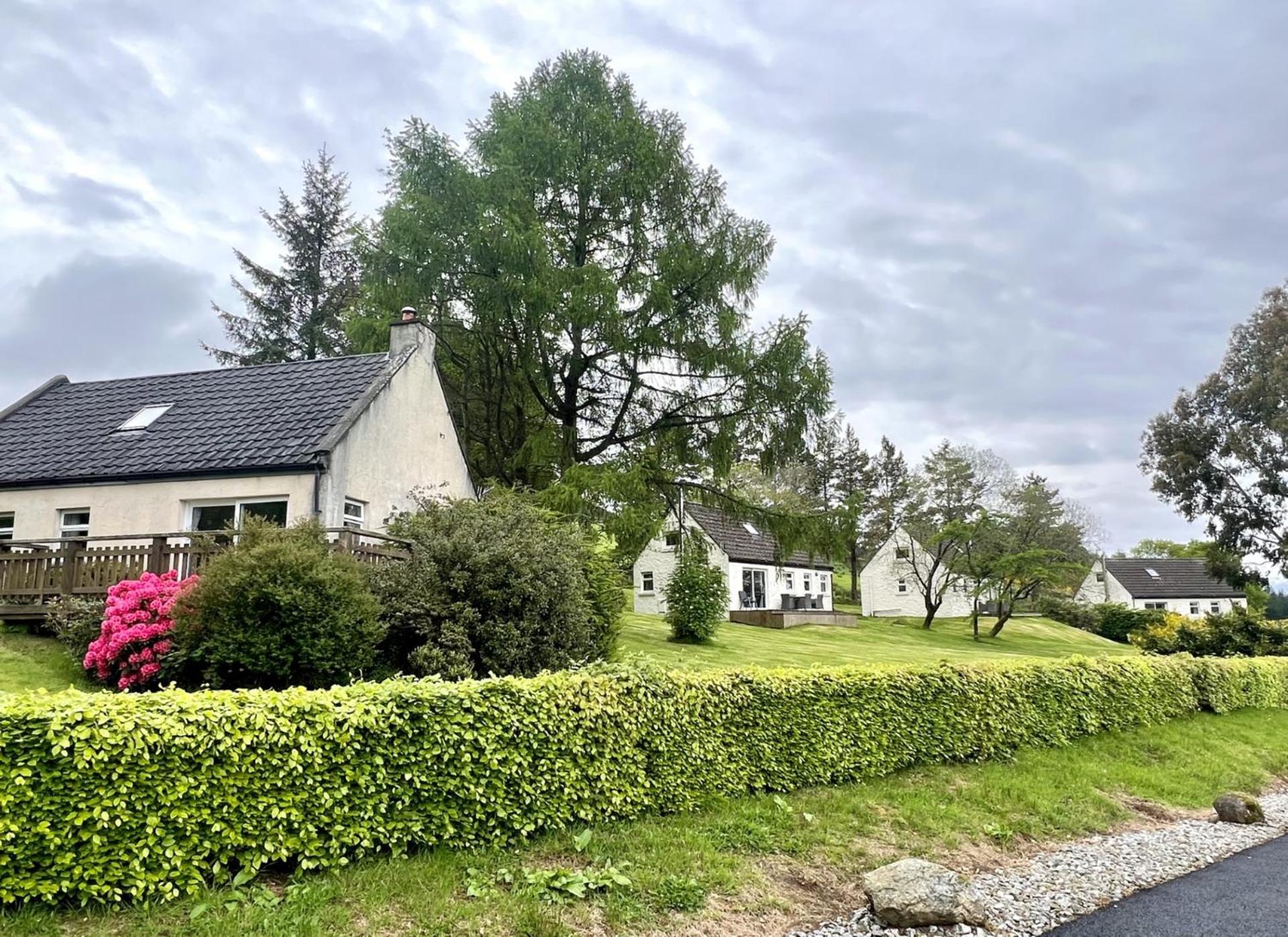 Larch Cottage Blairmore Esterno foto